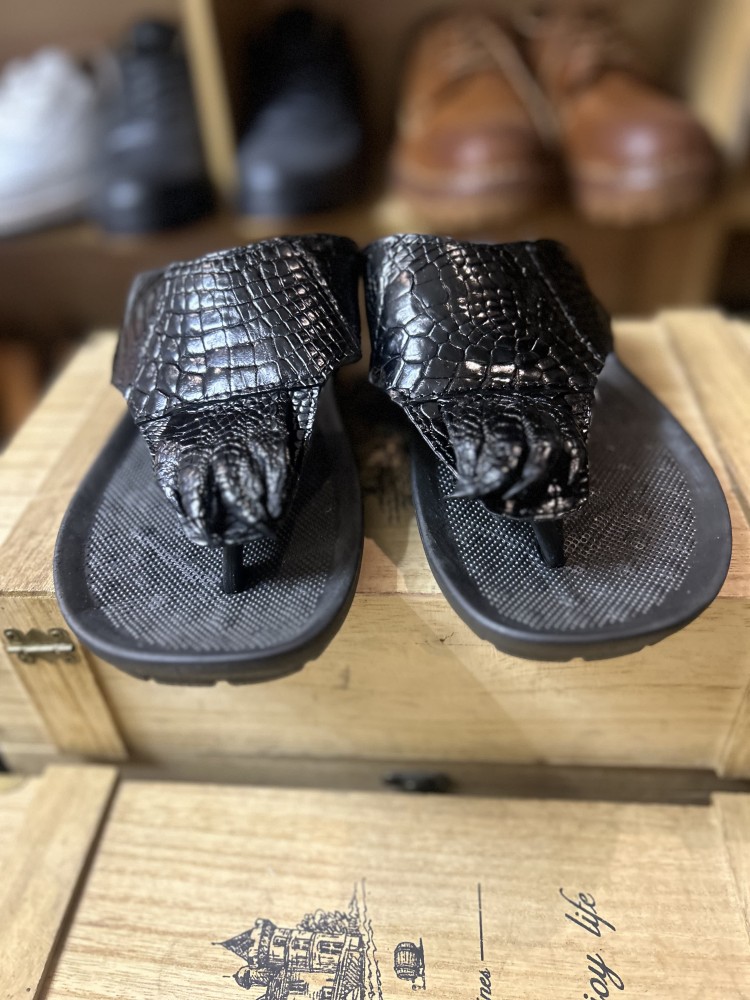 รองเท้าแตะหนังแท้สำหรับผู้ชาย  - Flip Flop Leather Men บทวิจารณ์และราคา