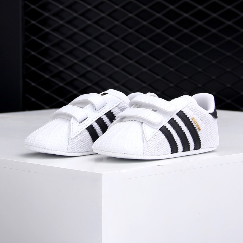 รองเท้าผ้าใบกีฬาเด็กผู้ชายอาดิ - Adidas Shoes Superstar บทวิจารณ์และราคา